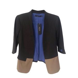 NWT Color Block 1/2 Sleeve Stretch Knit Blazer